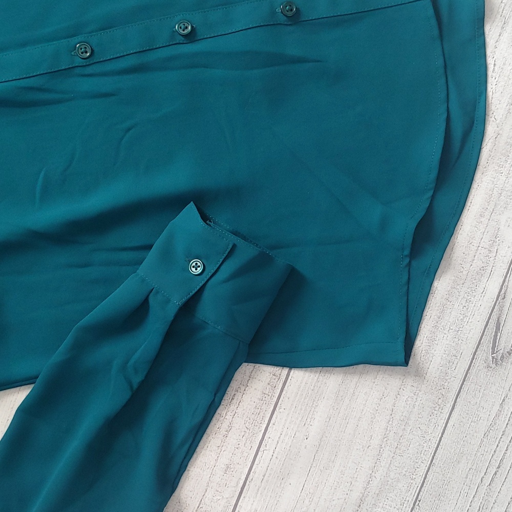 NWT MAURICES TEAL BUTTON DOWN - Picture 2 of 10